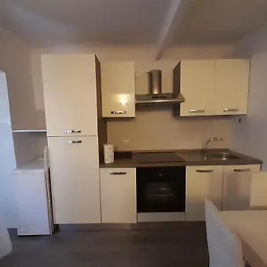 House In Porta Venezia Milán
